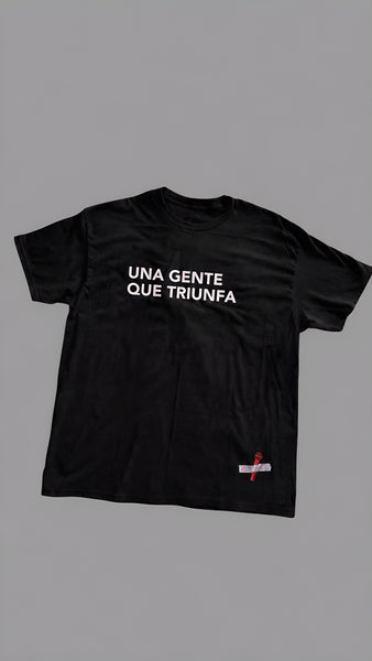 CAMISETA GENTE QUE TRIUNFA 2026